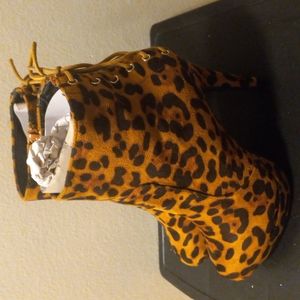 Leopard print shoes